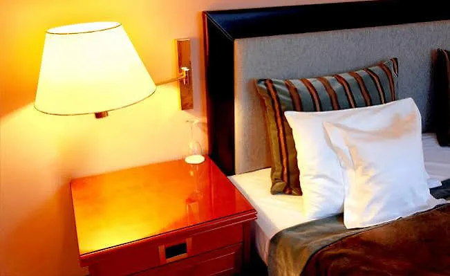 Park Hotel Miyabitei Noboribetsu 4*,